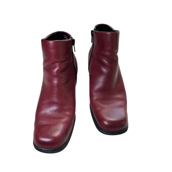 White Mountain Fairchild II Red Leather Boots Women's Sz 7.5 Side Zip Block Heel - Picture 2 of 13